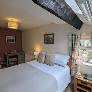 whittakers-barn-farm-bed-and-breakfast.yorkshirehotels.net/